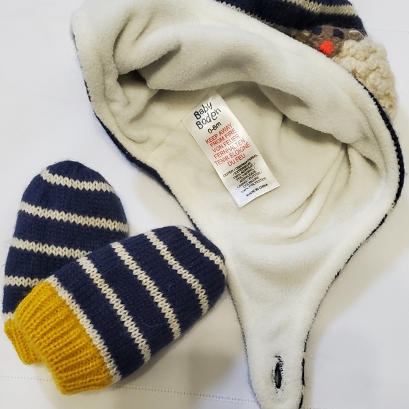 MiniBoden Baby Hat with Mittens Set - Picture 4 of 5